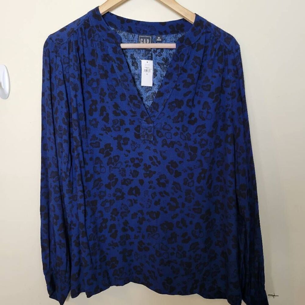 Gap Long Sleeve Animal Print V-Neck Blouse, Size Medium